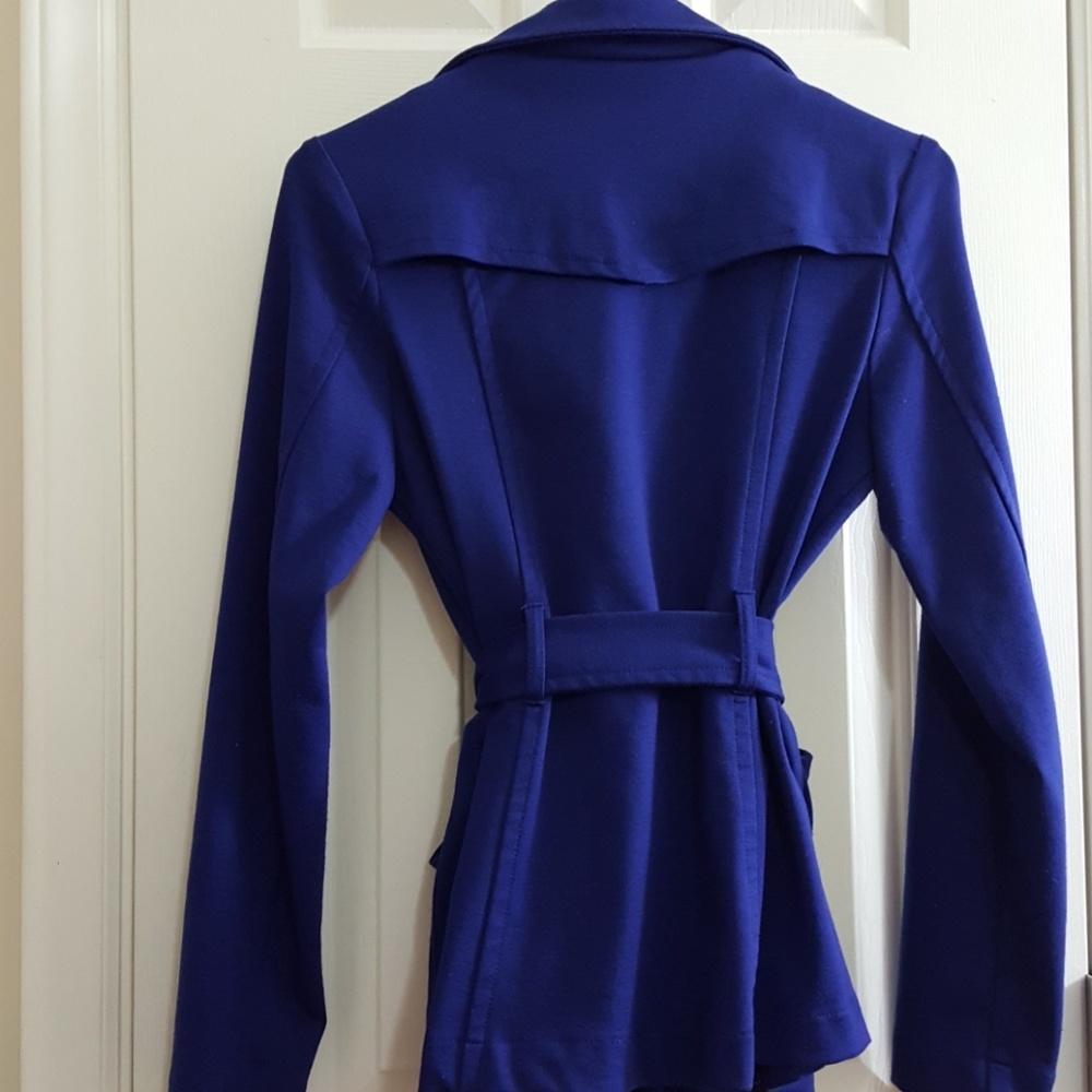 **Blazer** - Picture 4 of 5